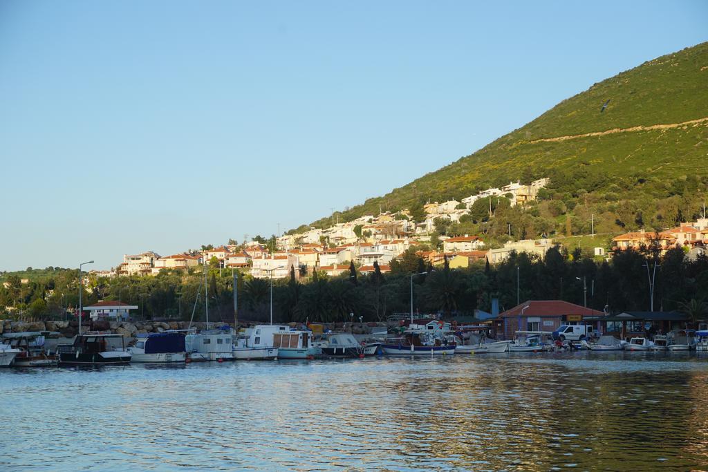 Villa Fokai Hotel Yenifoca Luaran gambar