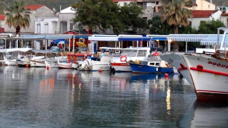Villa Fokai Hotel Yenifoca Luaran gambar